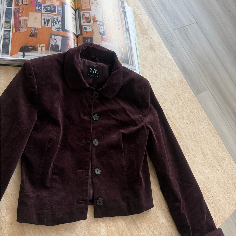 Zara Women's Short Cropped Velvet Blazer